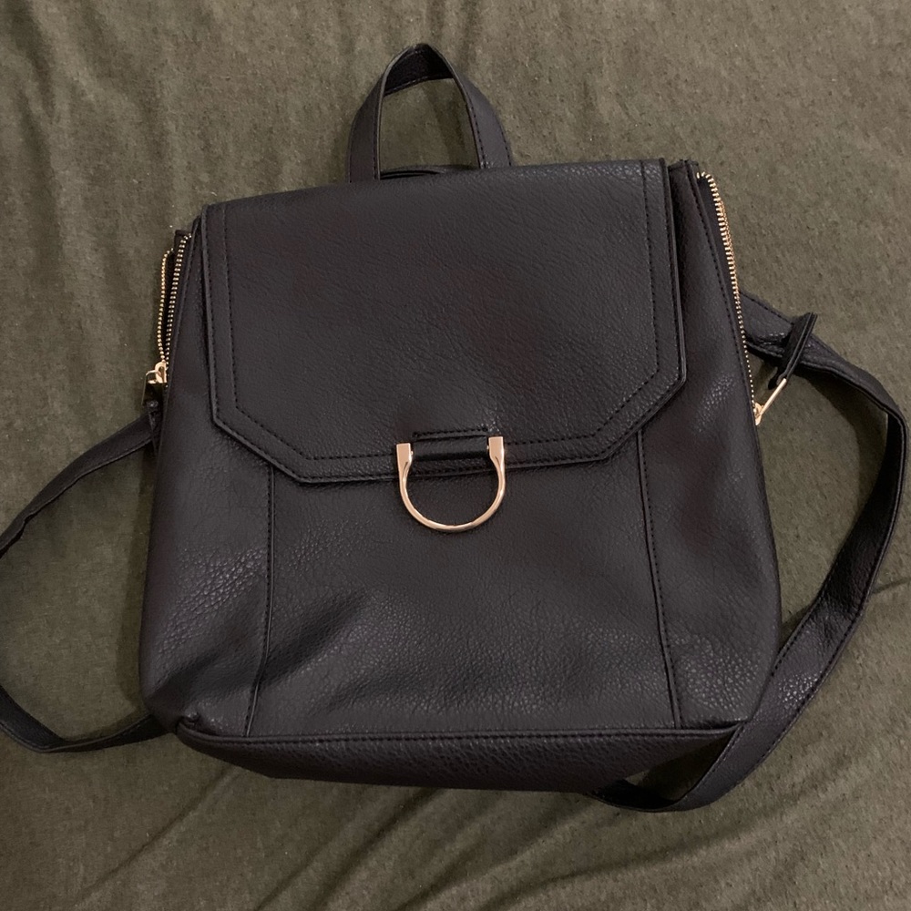 Kelly & Katie Black Mini Backpack 🎒